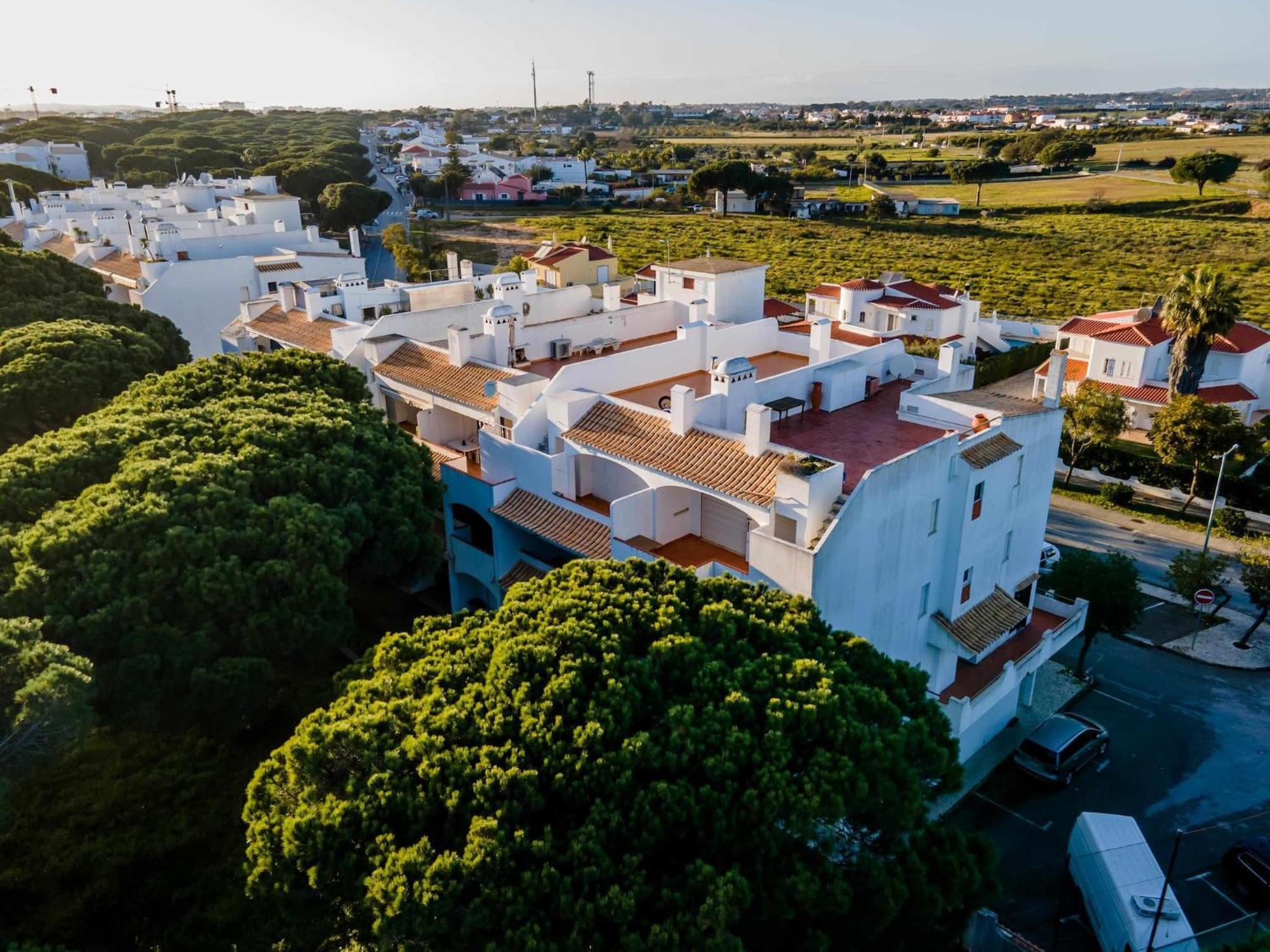 Casa Falesia T2 - Garden View - 5 Min From The Beach - Wifi Оллюш-де-Аґуа Екстер'єр фото
