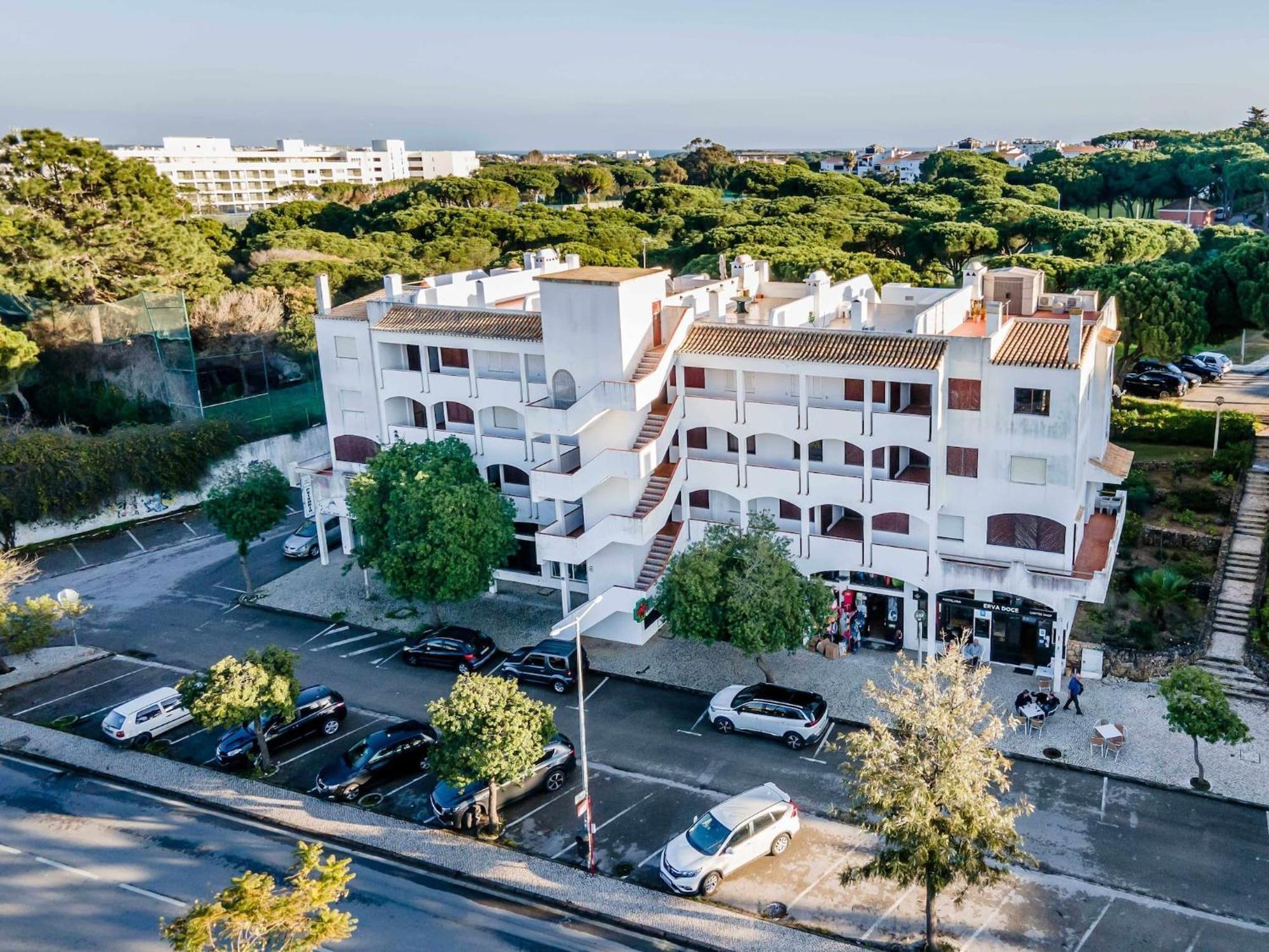 Casa Falesia T2 - Garden View - 5 Min From The Beach - Wifi Оллюш-де-Аґуа Екстер'єр фото