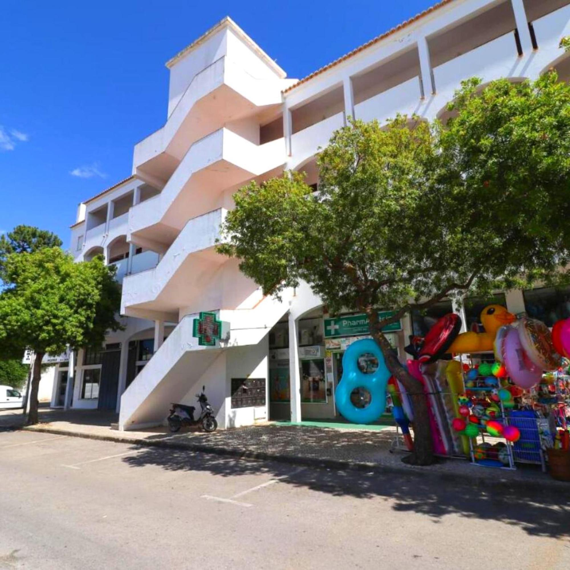 Casa Falesia T2 - Garden View - 5 Min From The Beach - Wifi Оллюш-де-Аґуа Екстер'єр фото
