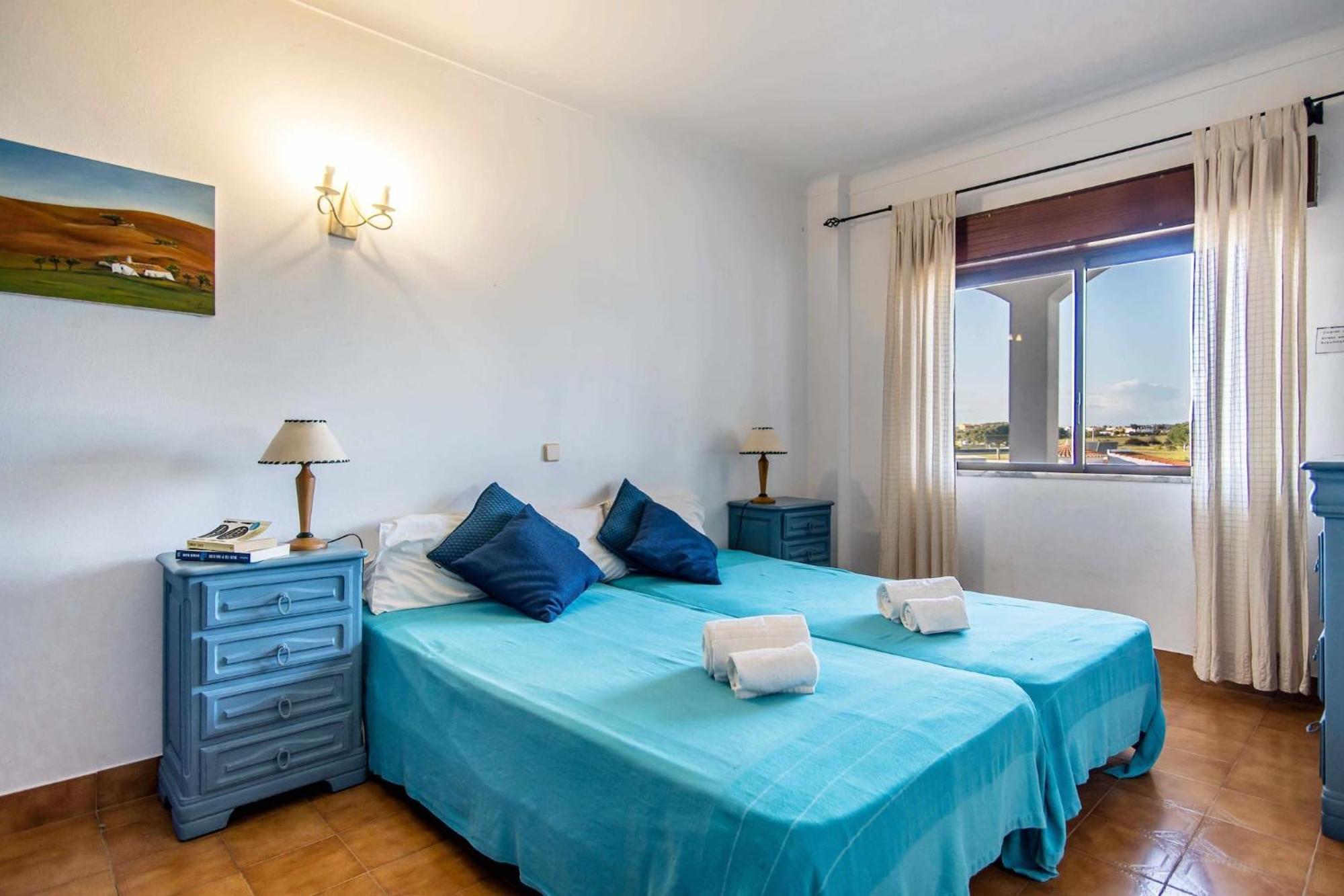 Casa Falesia T2 - Garden View - 5 Min From The Beach - Wifi Оллюш-де-Аґуа Екстер'єр фото