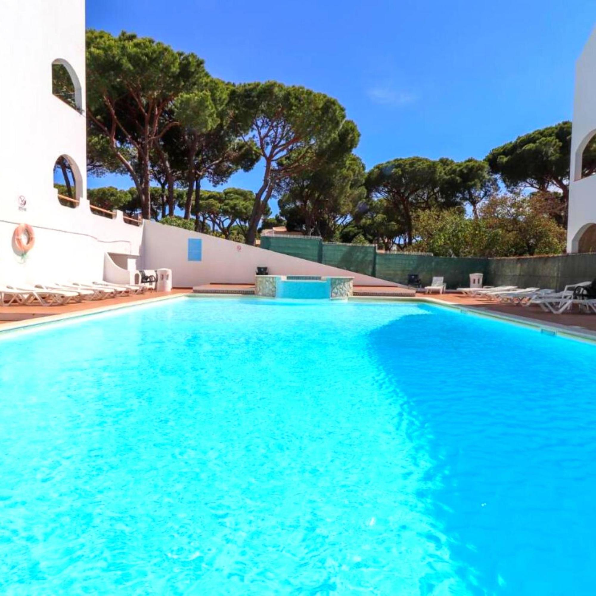 Casa Falesia T2 - Garden View - 5 Min From The Beach - Wifi Оллюш-де-Аґуа Екстер'єр фото
